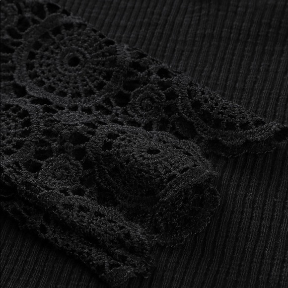 1 LEFT! 💕Black crochet lace sleeve top💎 - Picture 3 of 4